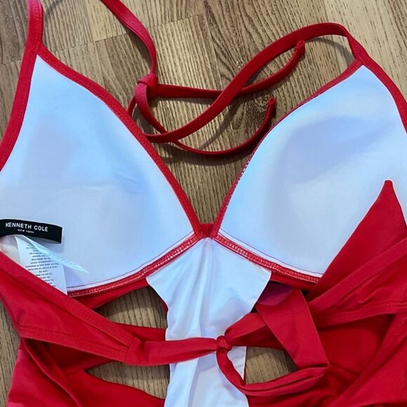 Kenneth Cole Woman's Red Cutout Halter Summer Beach One-Piece Swimsuit Sz Lr - Picture 4 of 10